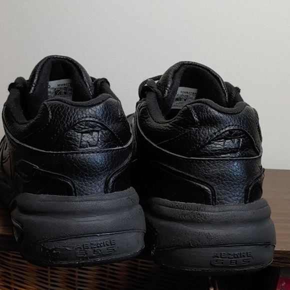 New Balance Motion Control Walking Shoe - Picture 4 of 7